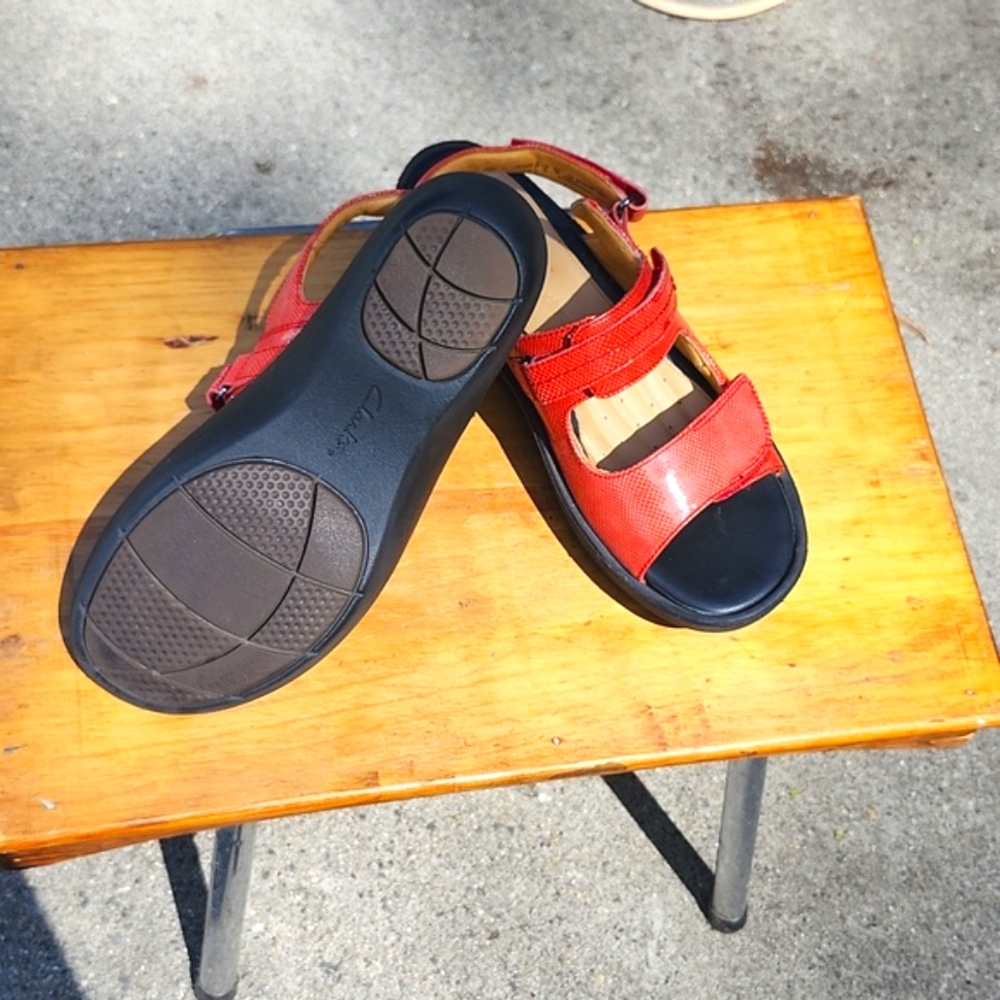 Red Sandals - Picture 7 of 8